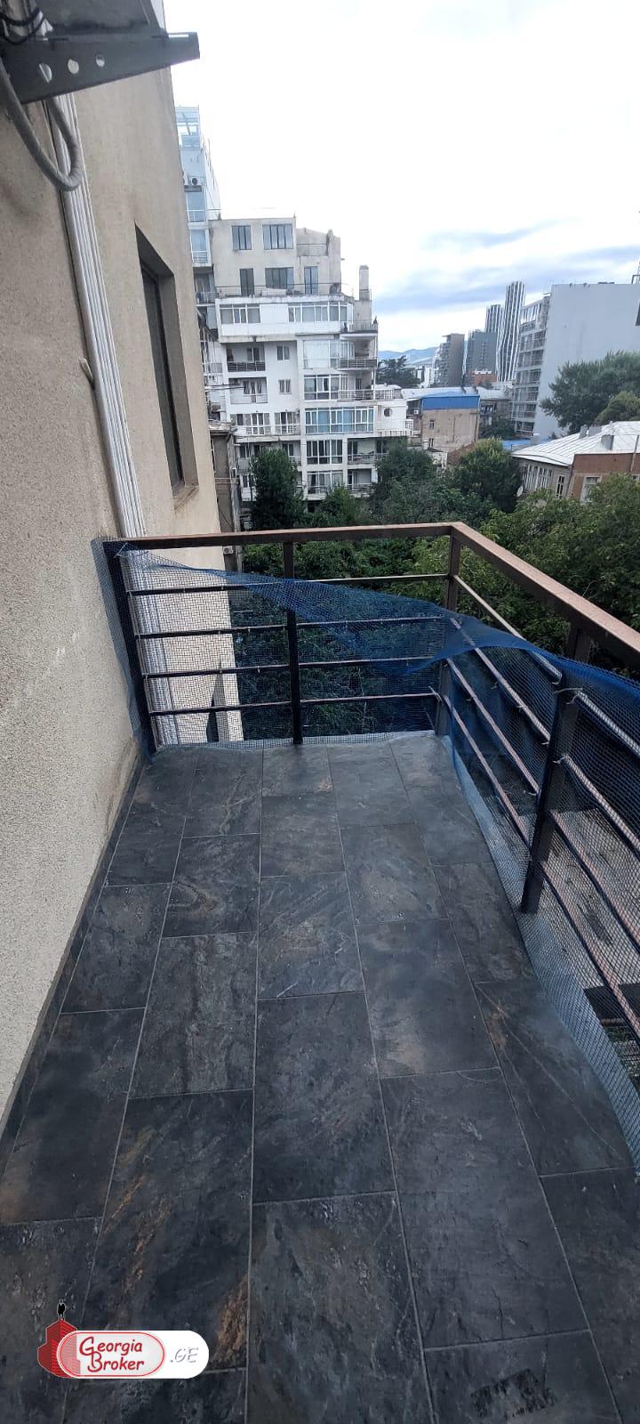 nearly repaired 4-room apartment for sale